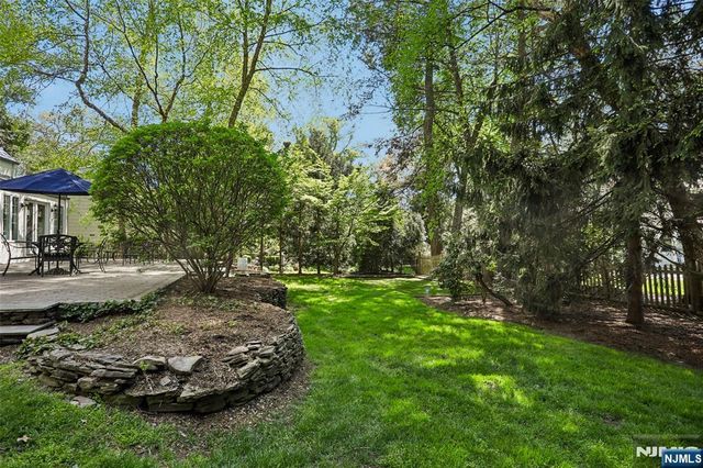 45 Wyncote Road, Ho-ho-kus, NJ 07423