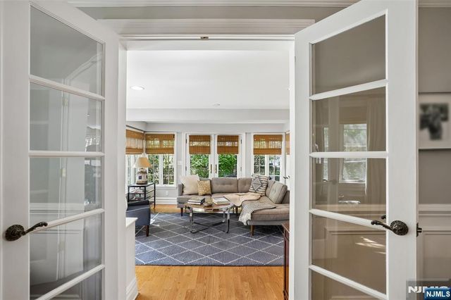 45 Wyncote Road, Ho-ho-kus, NJ 07423