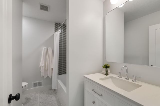 111 King Hill Road, Golden Valley, MN 55416