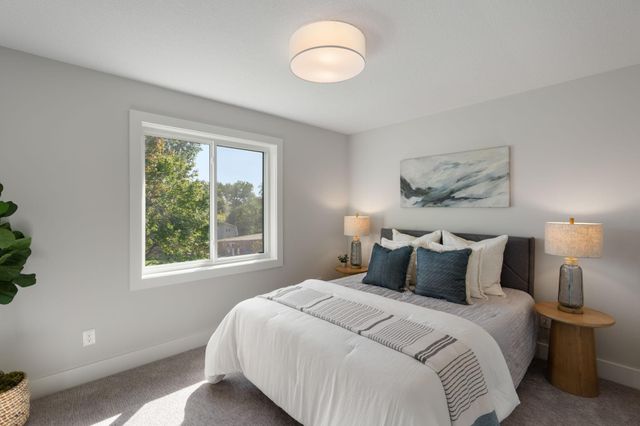 111 King Hill Road, Golden Valley, MN 55416