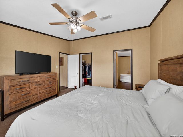 149 High Ridge Meadows Dr, Gonzales, TX 78629