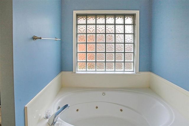 2511 Vogue Drive, Lake Charles, LA 70605