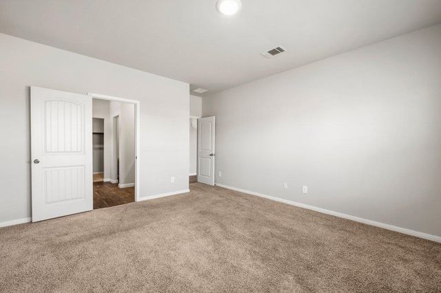 154 Solitude DR, San Marcos, TX 78666