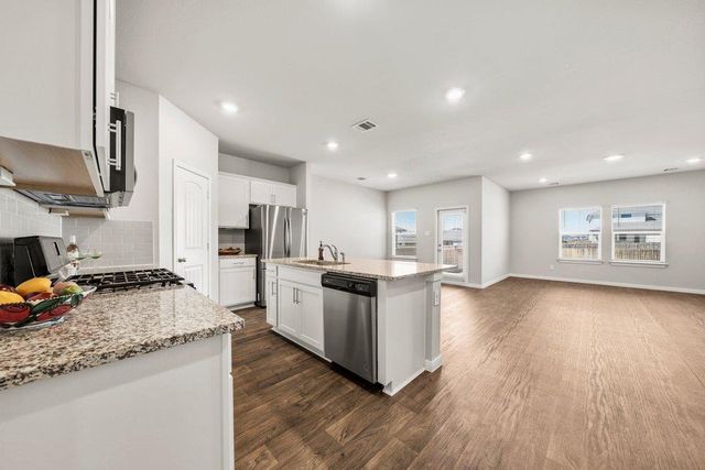 154 Solitude DR, San Marcos, TX 78666