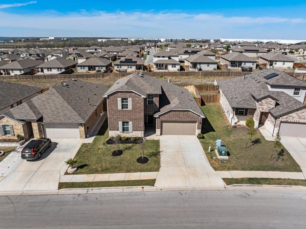 154 Solitude DR, San Marcos, TX 78666