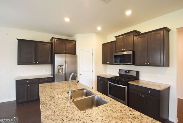 421 Southbridge Pass, Peachtree City, GA 30269