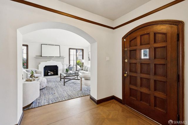 630 Darien Way, San Francisco, CA 94127