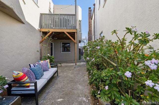 630 Darien Way, San Francisco, CA 94127