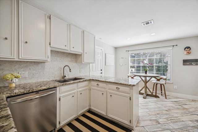 10018 Locke Lane, Houston, TX 77042