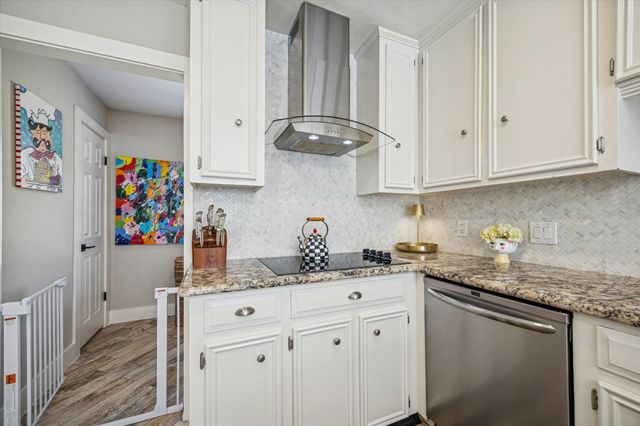 10018 Locke Lane, Houston, TX 77042