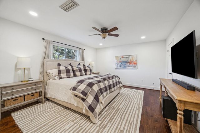 10018 Locke Lane, Houston, TX 77042