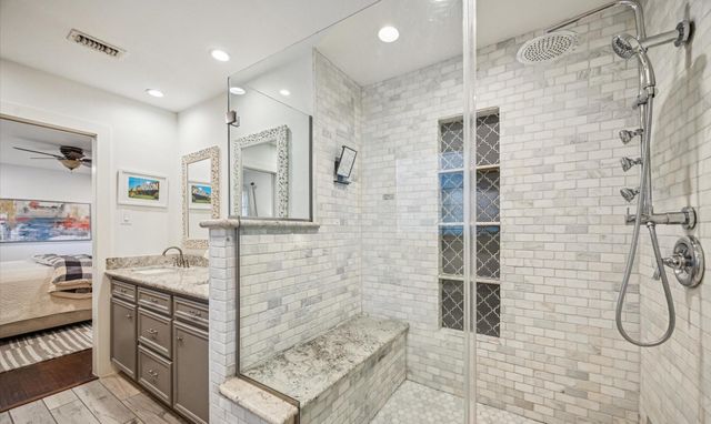 10018 Locke Lane, Houston, TX 77042