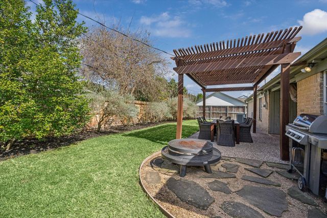 10018 Locke Lane, Houston, TX 77042