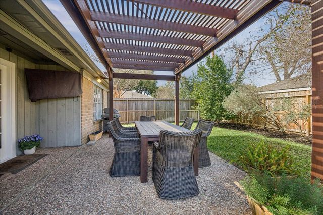 10018 Locke Lane, Houston, TX 77042