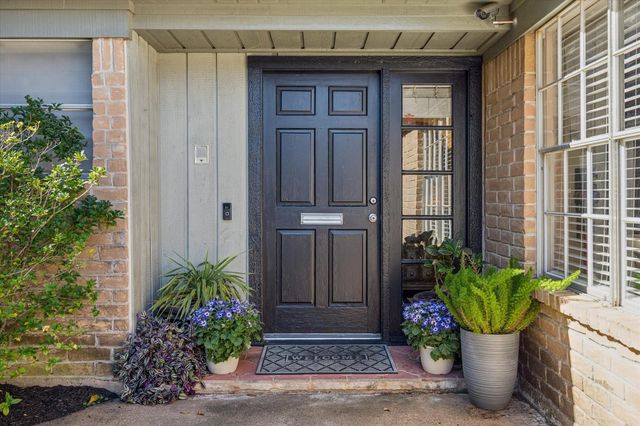 10018 Locke Lane, Houston, TX 77042