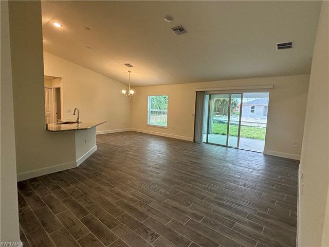 2711 20th ST SW, Lehigh Acres, FL 33976