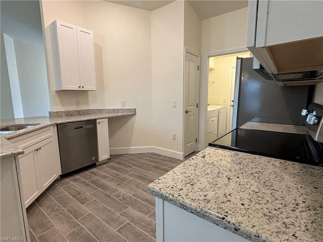 2711 20th ST SW, Lehigh Acres, FL 33976