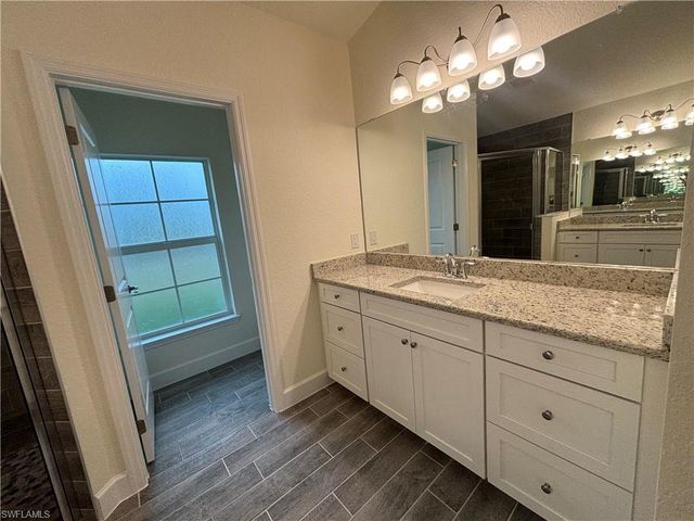 2711 20th ST SW, Lehigh Acres, FL 33976