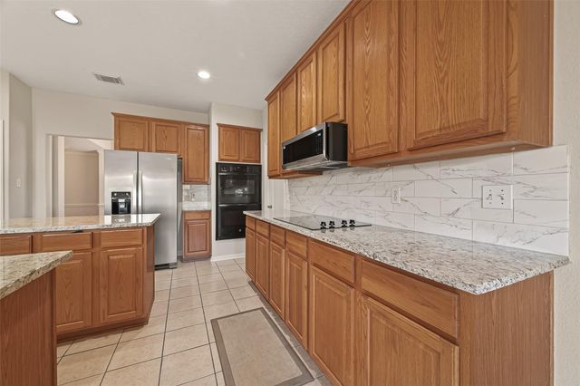 4011 Waterwood Drive, Baytown, TX 77521