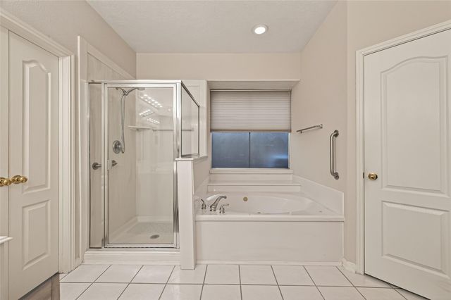 4011 Waterwood Drive, Baytown, TX 77521