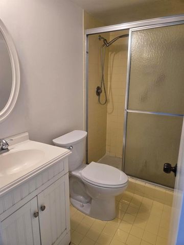 3581 S Ocean Boulevard 3c, South Palm Beach, FL 33480