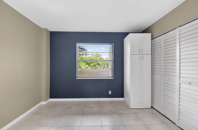 3581 S Ocean Boulevard 3c, South Palm Beach, FL 33480