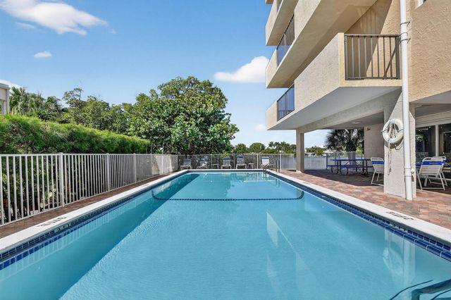 3581 S Ocean Boulevard 3c, South Palm Beach, FL 33480