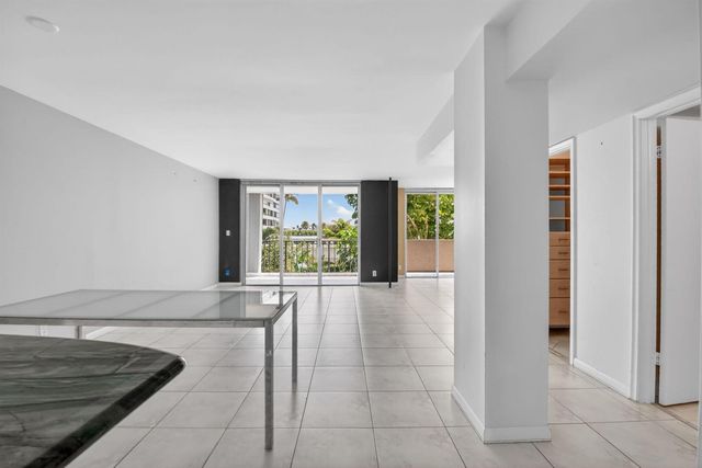3581 S Ocean Boulevard 3c, South Palm Beach, FL 33480