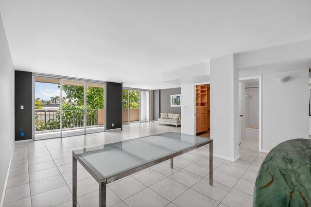 3581 S Ocean Boulevard 3c, South Palm Beach, FL 33480