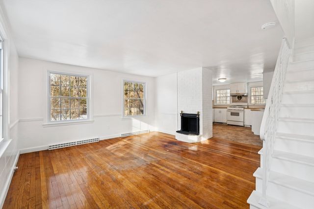 7 Captain's Lane, Mattapoisett, MA 02739