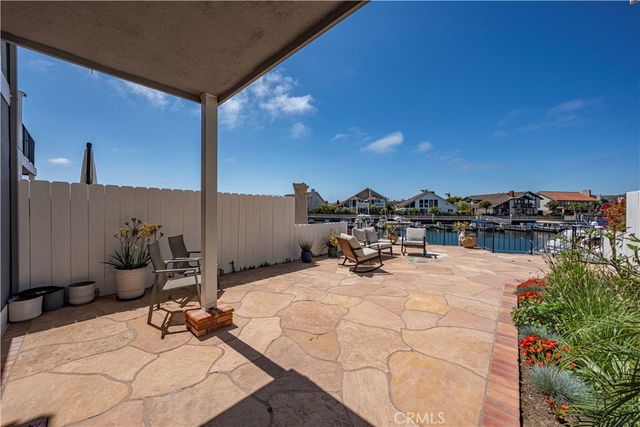 3442 Windspun Drive, Huntington Beach, CA 92649