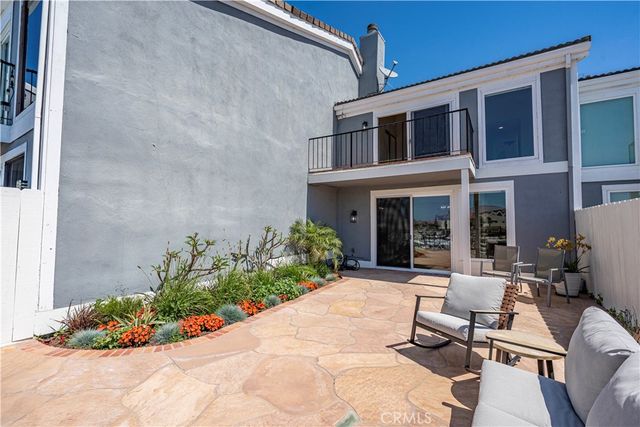 3442 Windspun Drive, Huntington Beach, CA 92649