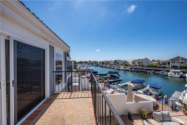 3442 Windspun Drive, Huntington Beach, CA 92649