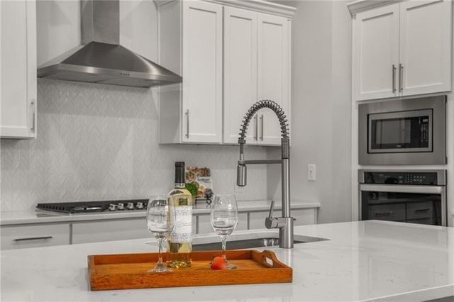 685 Stickley Oak Way, Woodstock, GA 30189