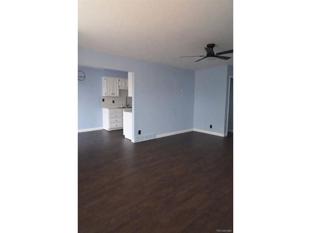 9884 Appletree Pl, Thornton, CO 80260