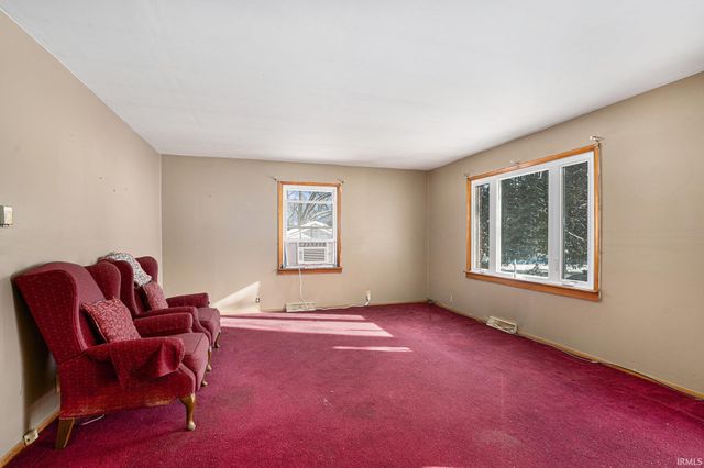 19343 Burke Street, South Bend, IN 46637