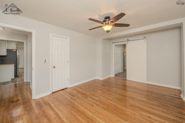 729 W 3RD STREET, Burkburnett, TX 76354