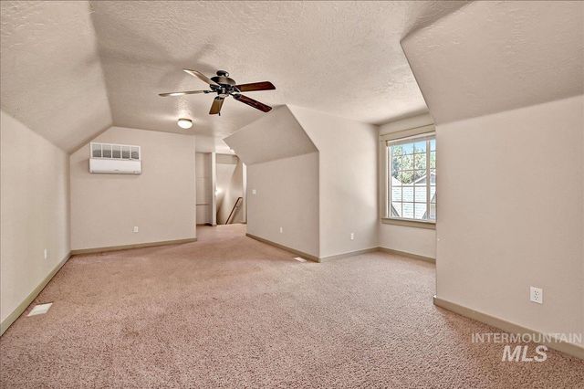 817 N Shadowridge Ave, Eagle, ID 83616