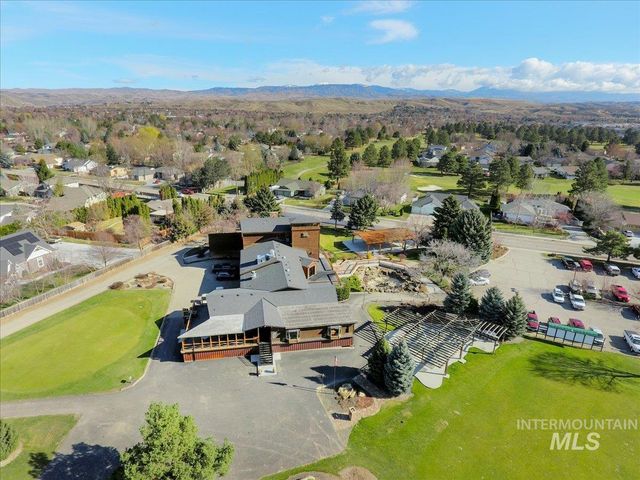 817 N Shadowridge Ave, Eagle, ID 83616