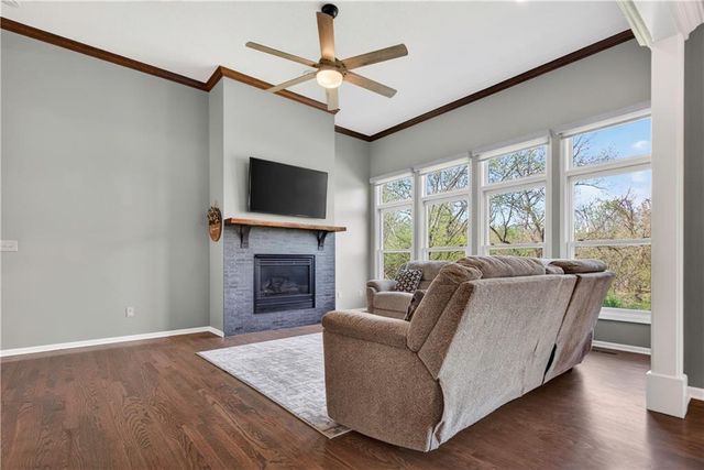 30305 W 84th Terrace, De Soto, KS 66018