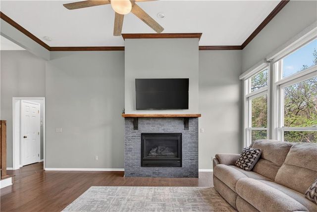 30305 W 84th Terrace, De Soto, KS 66018