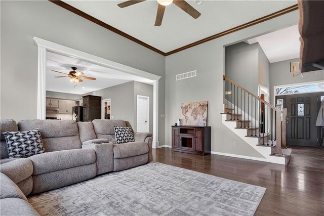 30305 W 84th Terrace, De Soto, KS 66018