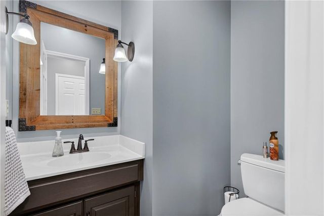 30305 W 84th Terrace, De Soto, KS 66018