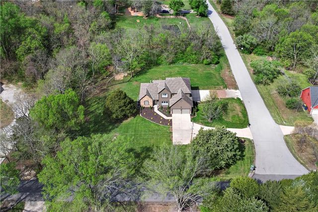30305 W 84th Terrace, De Soto, KS 66018