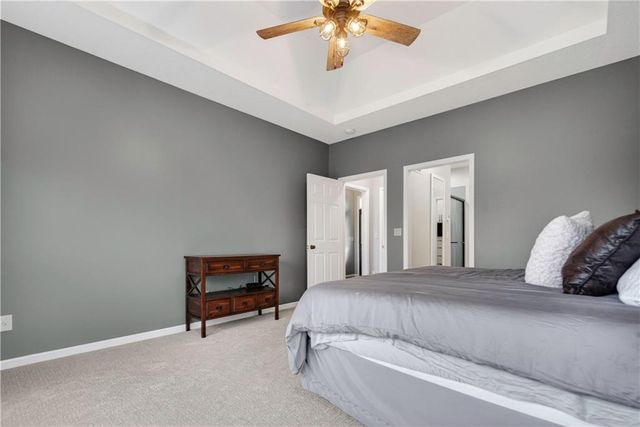 30305 W 84th Terrace, De Soto, KS 66018