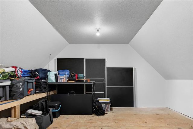 30305 W 84th Terrace, De Soto, KS 66018