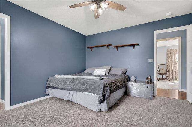 30305 W 84th Terrace, De Soto, KS 66018