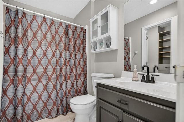 30305 W 84th Terrace, De Soto, KS 66018