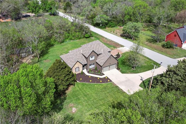 30305 W 84th Terrace, De Soto, KS 66018