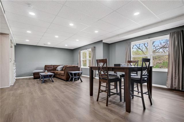 30305 W 84th Terrace, De Soto, KS 66018
